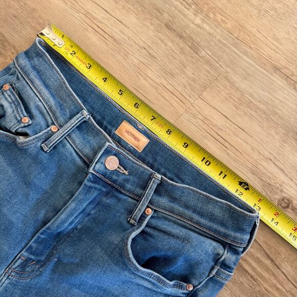 Mother The Weekender Fray Jeans Size 27 Groovy Kind of Love Flare Premium Denim - Picture 7 of 12